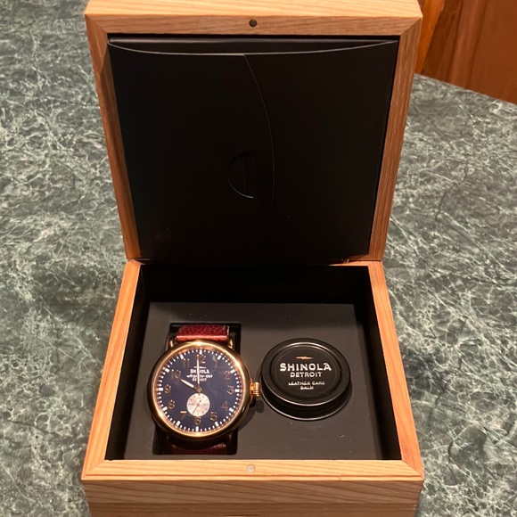 Shinola mens watch.Purchased a new one.